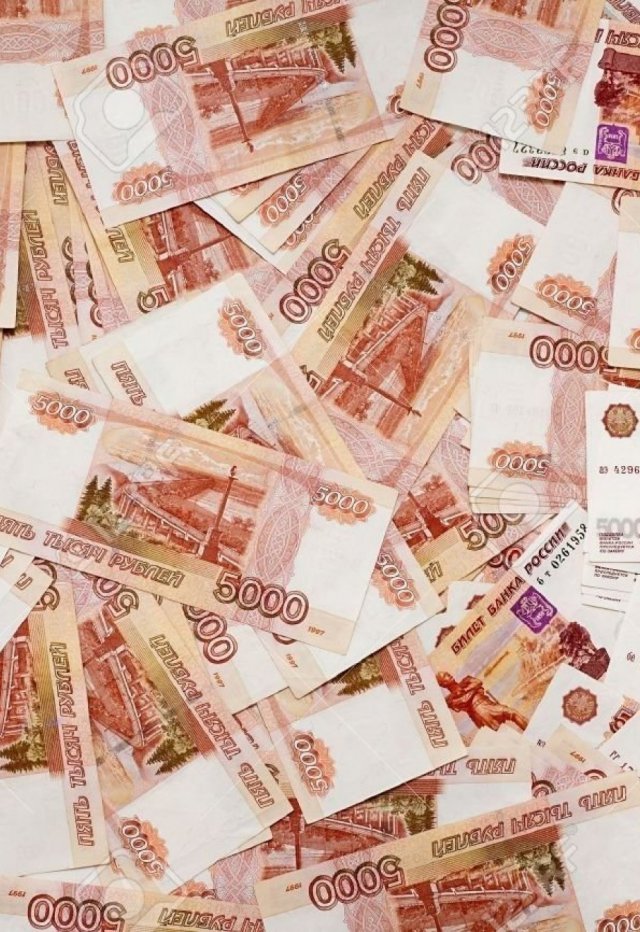 Должникам в России хотят оставлять деньги 